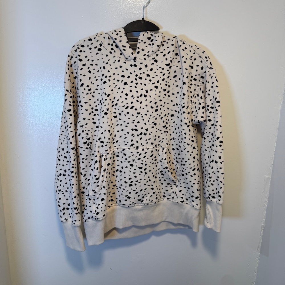 Athleta Girl Cream and Black Patterned Hoodie kids size‎ large